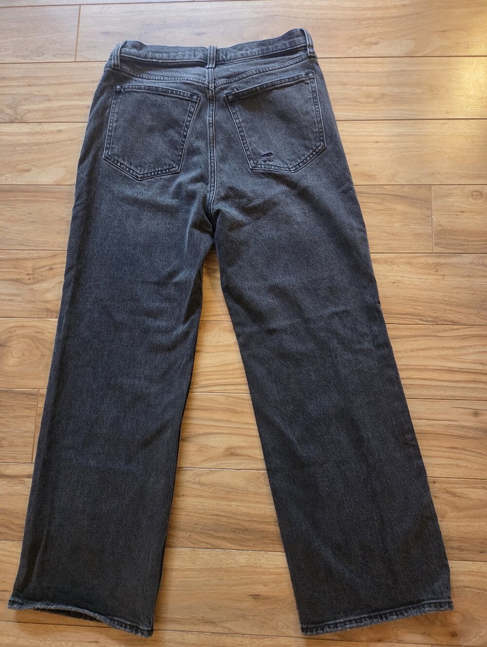 Abercrombie & Fitch The 90s Relaxed Jean High Rise Women Size 28/6XS Black - Picture 5 of 7